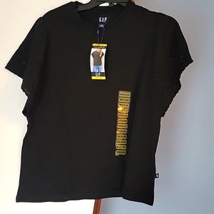 🆕️ GAP Woman's Eyelet Sleeve Top Size Medium